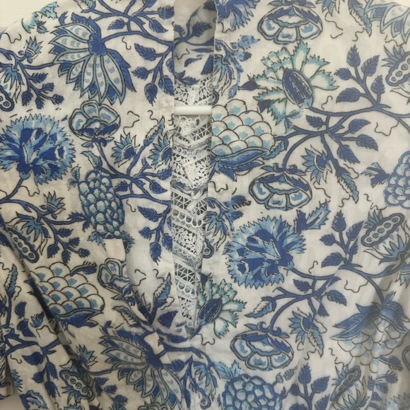 Hemant & Nandita Mala Crop Top - Picture 7 of 7